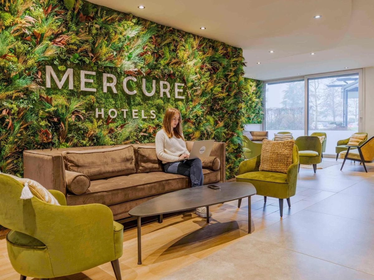 Mercure Lyon Est Villefontaine Bagian luar foto