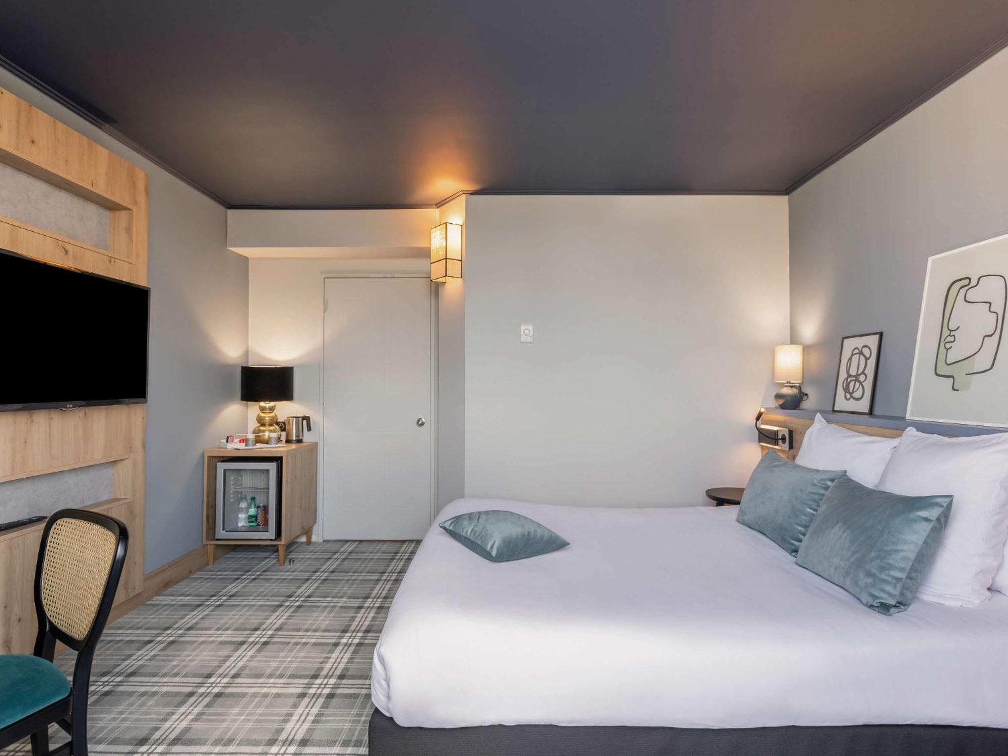 Mercure Lyon Est Villefontaine Bagian luar foto